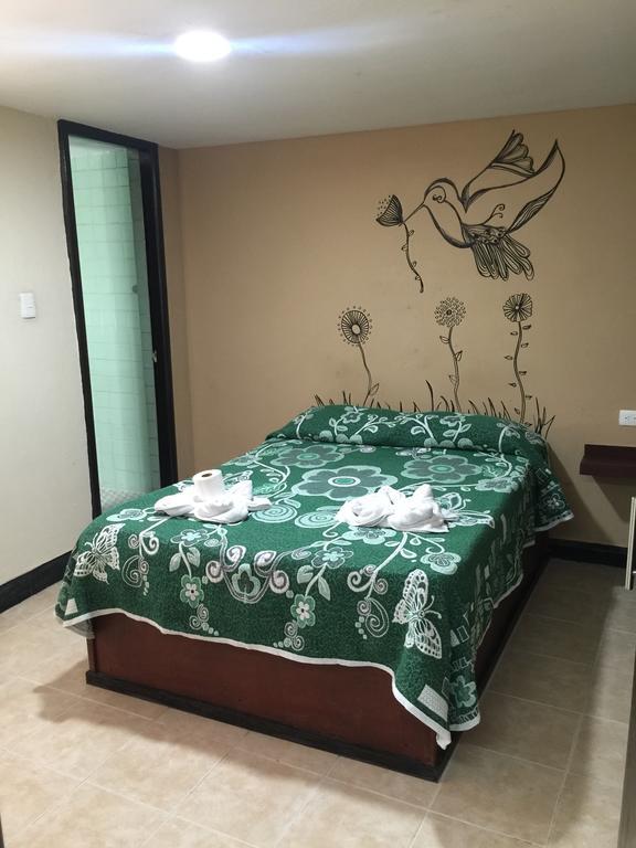 Hotel June ปวยบลา ภายนอก รูปภาพ